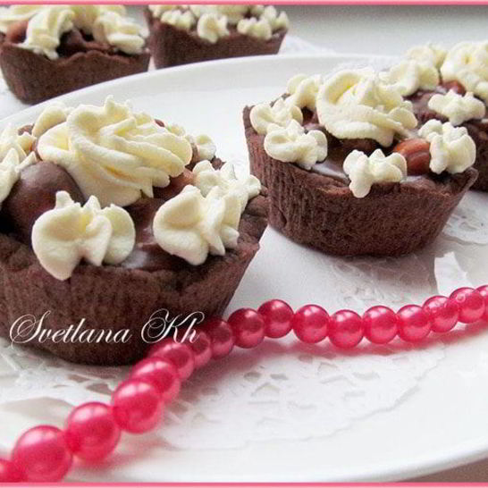 Рецепт тарталеток с шоколадно-орехового карамелью и сливками