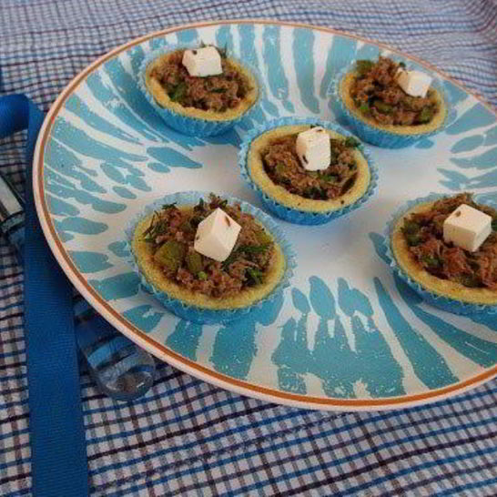 Рецепт тарталеток с тунцом и фетой