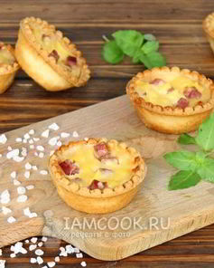 Тарталетки с ветчиной и сыром