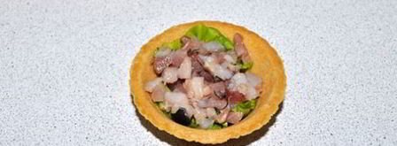 закуска с селедкой и свеклой в тарталетках. Шаг 4