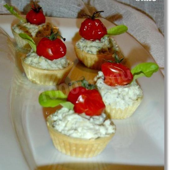 Рецепт закусочных тарталеток с творожныма сырома