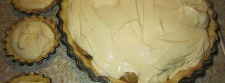 тарт с карамелизированными фруктами и творожным пудингом. Шаг 9