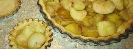 тарт с карамелизированными фруктами и творожным пудингом. Шаг 10