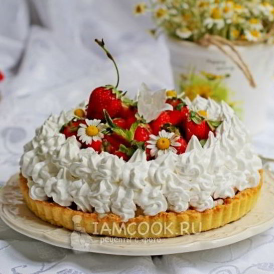 Рецепт тарта с кремом из пудинга и клубники