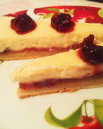 Тарт с малиновым вареньем