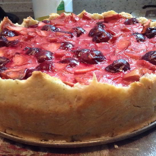 Рецепт тарта с яблоками, вишней и марципаном