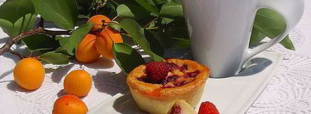 творожные заливные корзиночки с абрикосами и малиной. Шаг 7