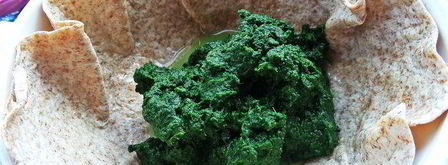 глазунья, запеченная в шпинате. Шаг 4