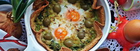 глазунья, запеченная в шпинате. Шаг 10