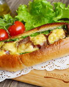 Сказочная булка с яичницей внутри