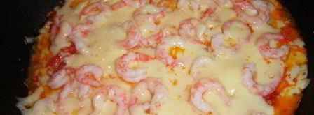 сырная яичница с креветками и помидорками. Шаг 3