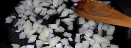 весенняя яичница со шпинатом. Шаг 3