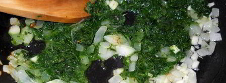 весенняя яичница со шпинатом. Шаг 4