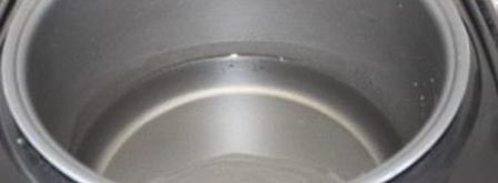 яичница на пару в мультиварке. Шаг 2