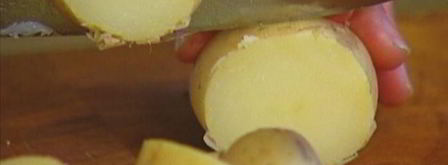 яичница с индейкой, картофелем и травами. Шаг 2