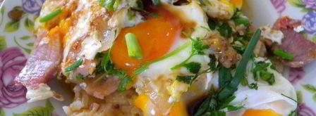 яичница с прошутто и зеленью. Шаг 3