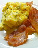 Яичница с салом