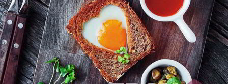 яичница в хлебе. Шаг 7