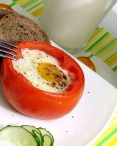 Яичница в помидорах в духовке