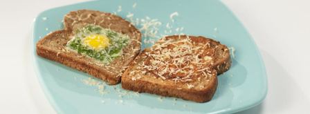 яичница в тостовом хлебе. Шаг 2