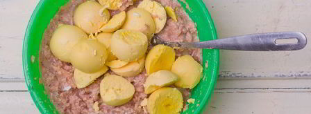 яйца с печенью трески. Шаг 3