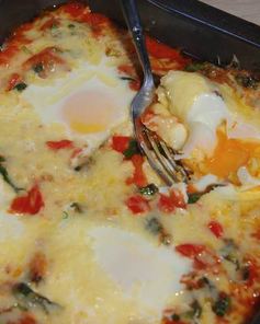 Яйца, запеченные на испанский лад