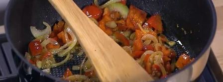 яйца, запеченные на испанский лад. Шаг 4