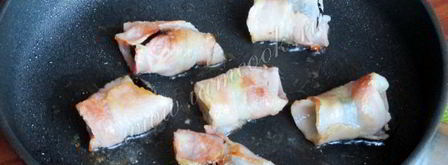 закуска из бекона с черносливом. Шаг 4