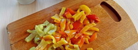 закуска из запеченного перца с куриными сердечками. Шаг 8