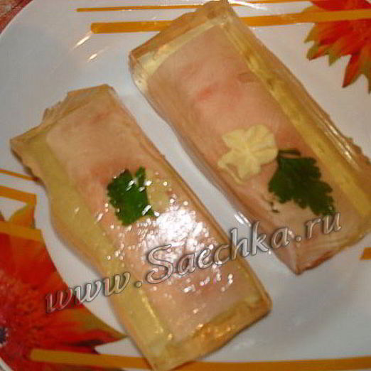 Заливные трубочки из ветчины