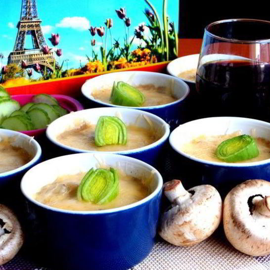 Рецепт сливочного жульена с ветчиной и грибами