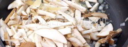 жульен из белых грибов. Шаг 3