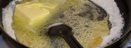 жульен в горшочке с курицей и грибами. Шаг 11