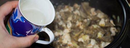 жульен в мультиварке с курицей и грибами. Шаг 8