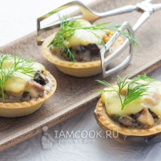 Рецепт жульена в тарталетках с грибами и курицей