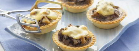 жульен в тарталетках с грибами и курицей. Шаг 14