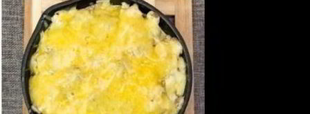 жюльен с курицей и грибами на сковороде. Шаг 6